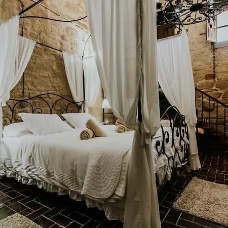 Durmiendo Como Reyes En La Rioja Cihuri Esterno foto